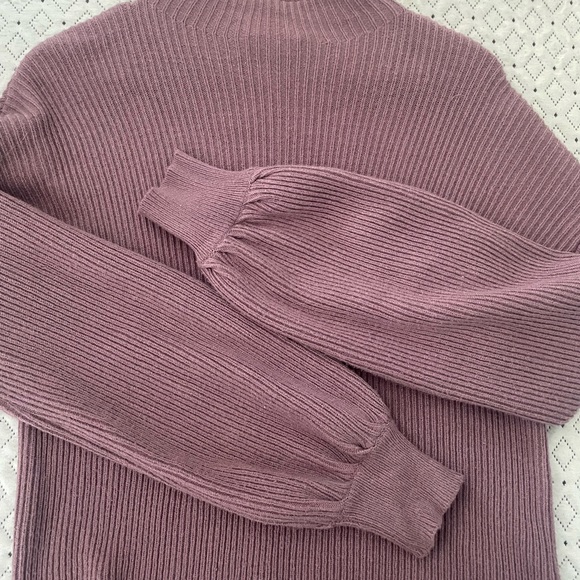 OKAKIE Lavender Mock Neck Sweater with Bishop Sleeves, Size Large. - Picture 2 of 4